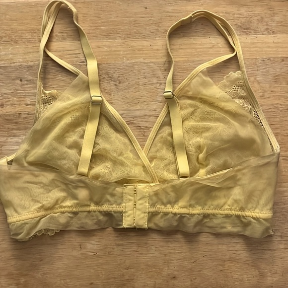 La vie en rose, yellow bralette, size medium. - Picture 2 of 2